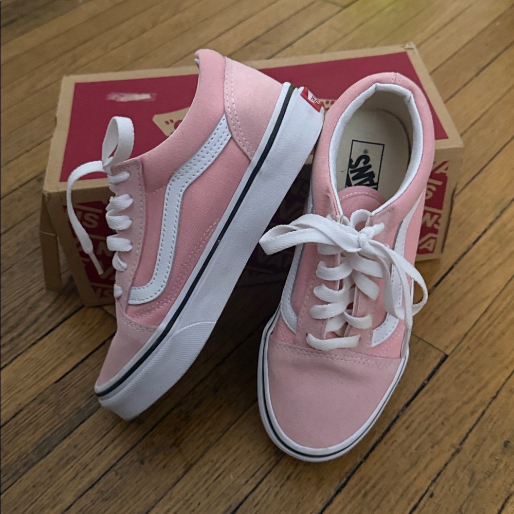 Vans Old Skool Girls' Grade School size 2